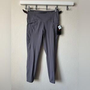 New Balance women’s athletic leggings